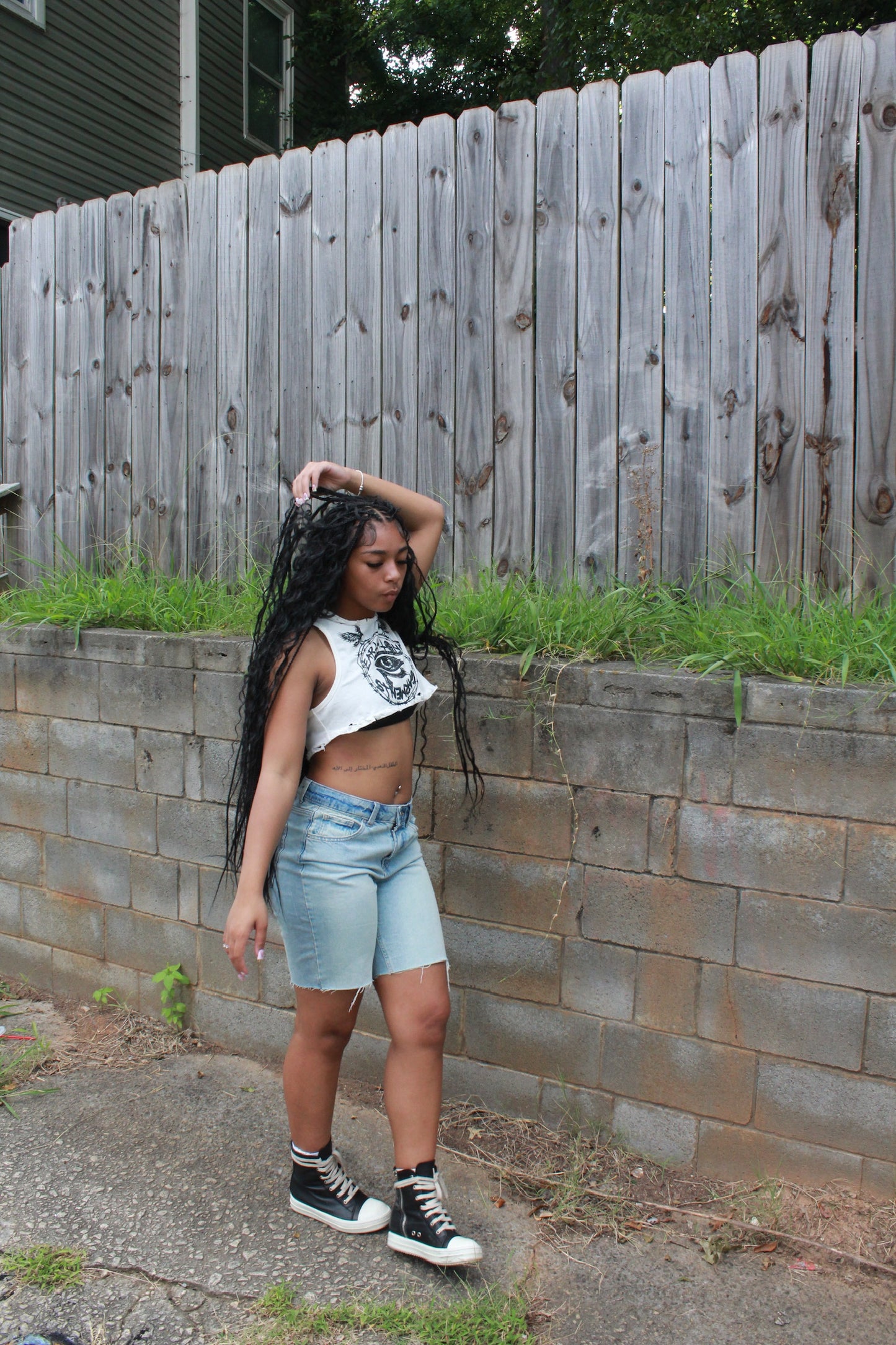 Black Stone White Extra Cropped sleeveless Tank